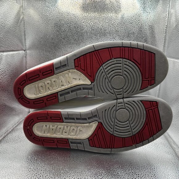 Size 10.5 Nike Air Jordan Retro Chicago Home White Red Mens Sneakers 385475-102 - Picture 10 of 11